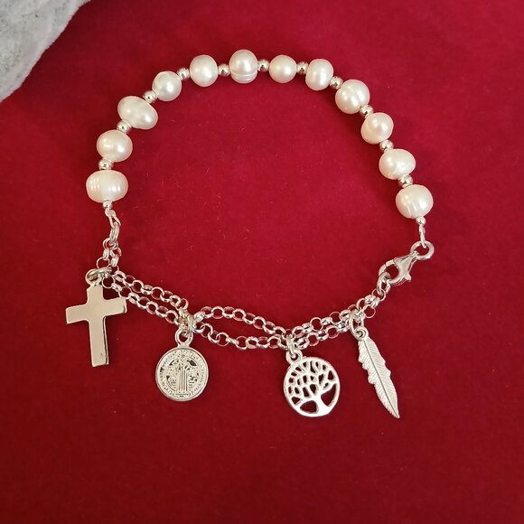 Pearls and Charms Bracelet Sterling Silver 925 - Picture 1 of 5